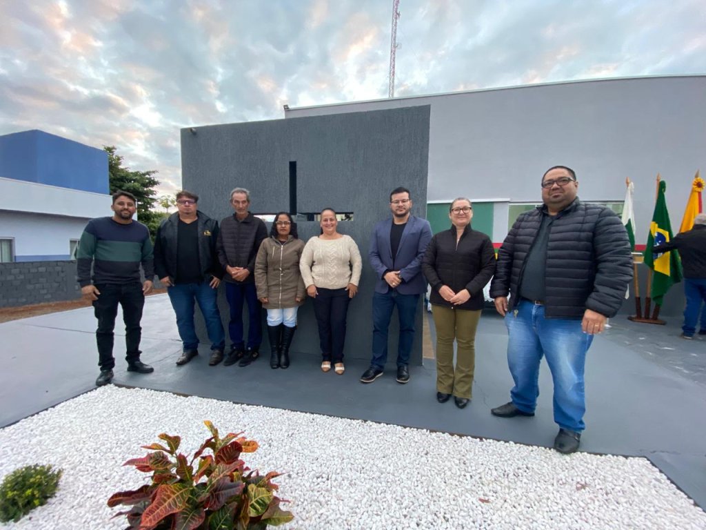 Vereadores participam da inauguração da Capela Mortuária de Sertãozinho