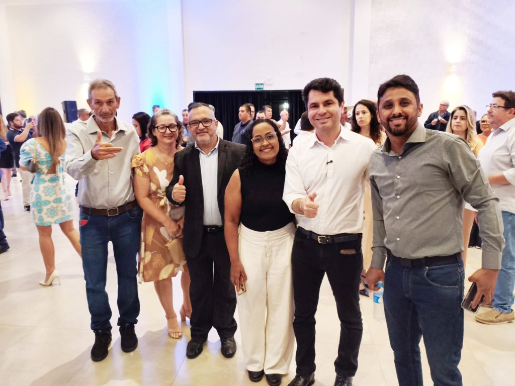 Vereadores participam de evento de prestação de contas com deputado Alexandre Curi em Campo Mourão